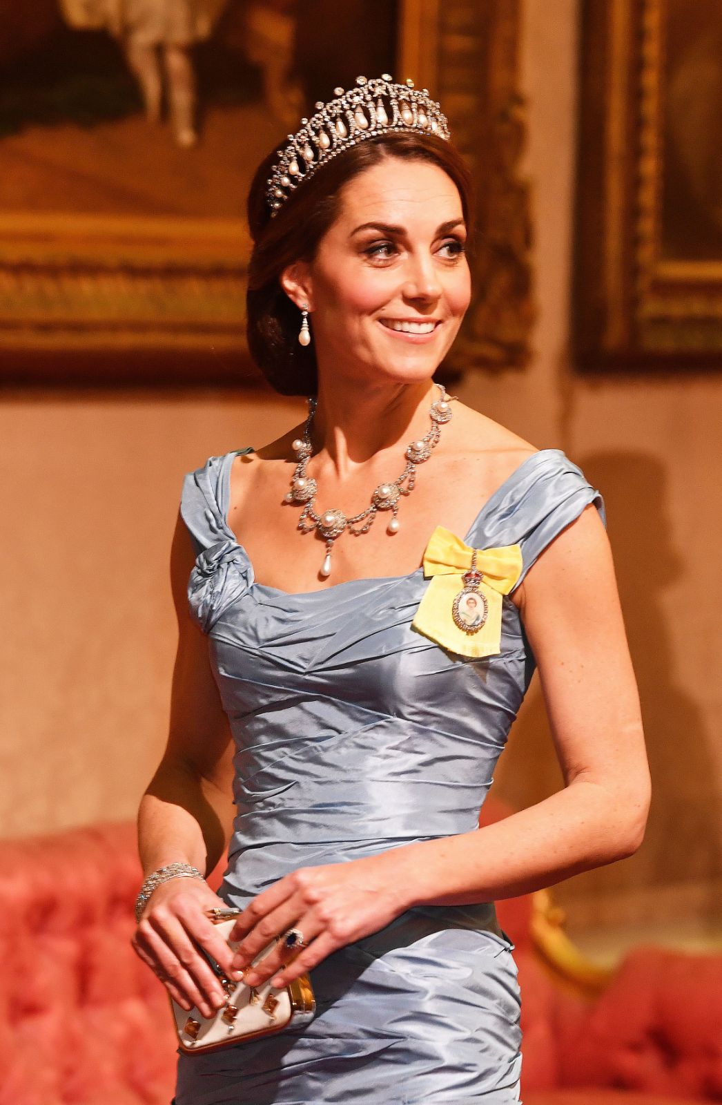 Kate Middleton, Lady Diana’dan miras kalan taçla Kate Middleton, Lady Diana’dan miras kalan taçla